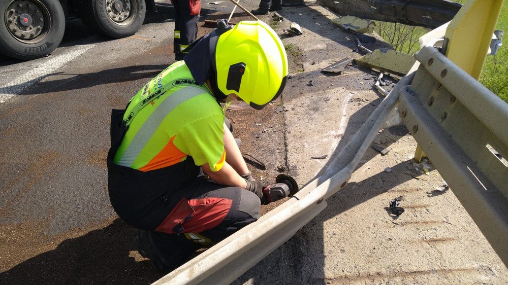 Nehoda na diaľnici D2