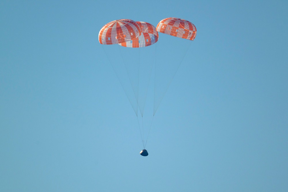 Návrat Artemis II na Zem