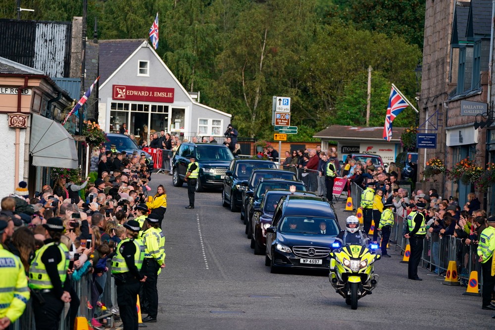 Britain_Royals_42454-407e1b16f9fb4fbc925473516adef023