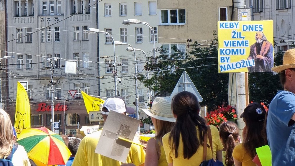 učitelia protesty 4