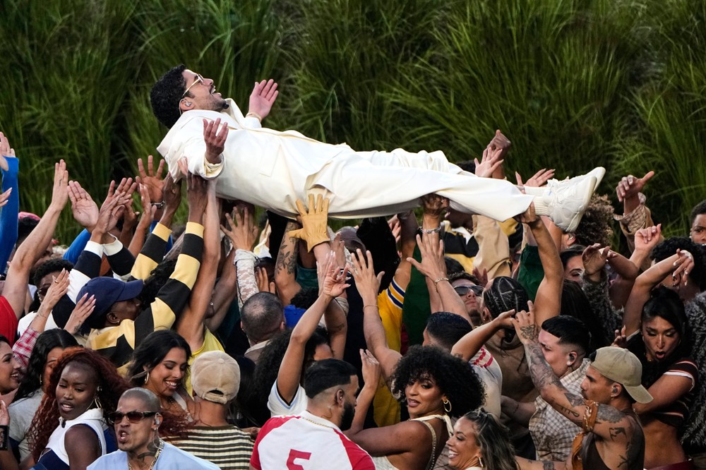 Super_Bowl_Football_46107