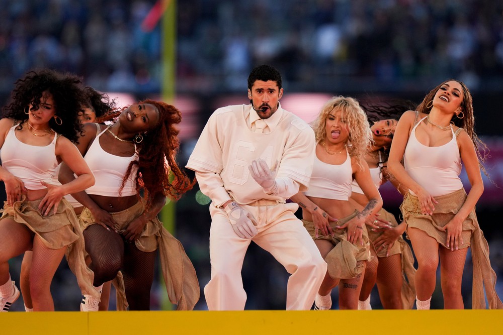 Super_Bowl_Football_38911