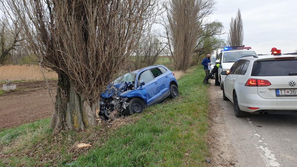 Tragická nehoda v Trnavskom kraji, vodič bol na mieste mŕtvy 