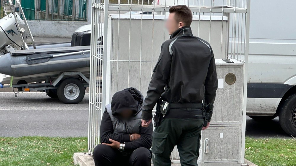 Razia v obchodnom dome