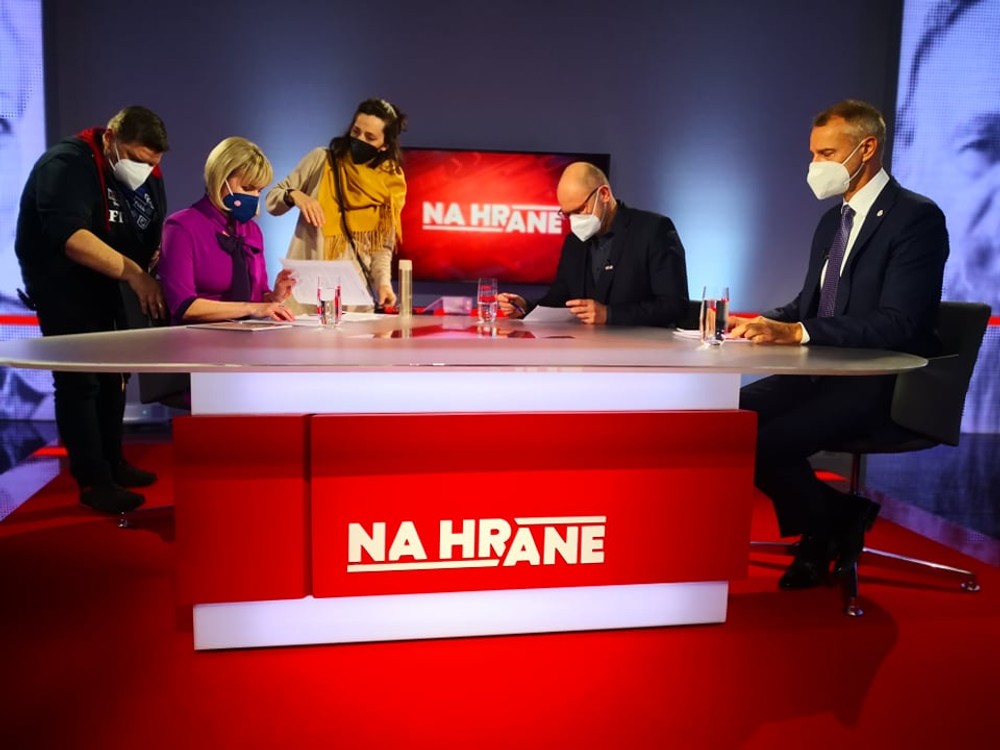 Pred vysielaním Na Hrane s Richardom Rašim a Richardom Sulíkom