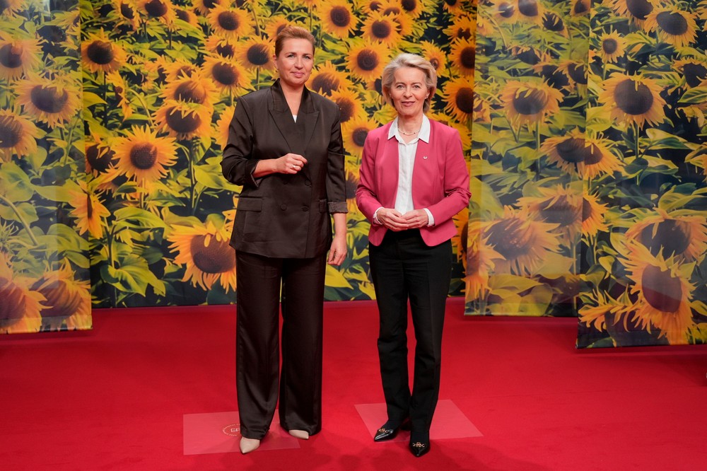 Europe_Summit724024