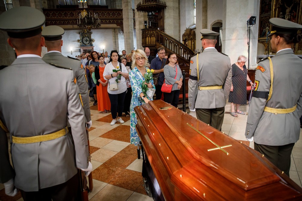 Rozlúčka s kardinálom Jozefom Tomkom v Dóme sv. Martina