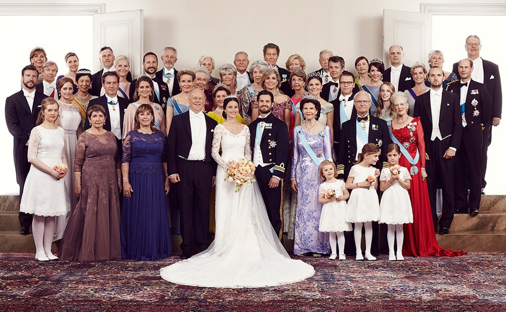 GALLERI_2015-H.K.H. Prins Carl Philip och H.K.H. Prinsessan Sofia familjefoto 13 juni 2015 Foto Mattias Edwall Kungahuset.se