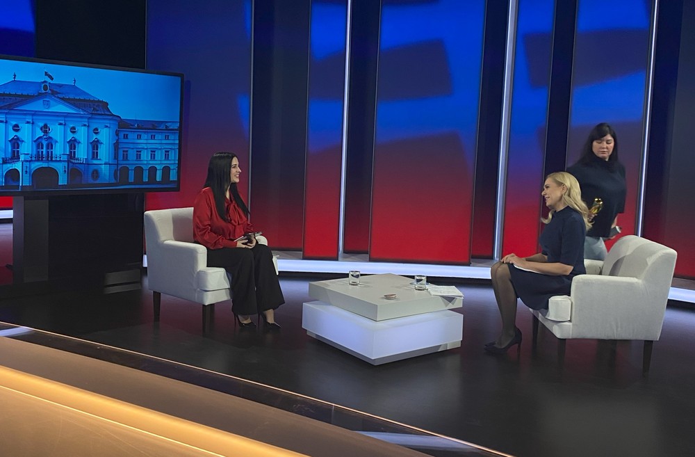 Politika 24 - Denisa Saková 4