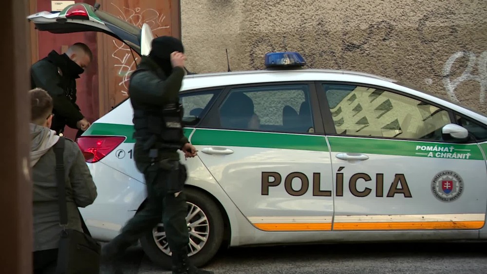 [multi] Väzba onanista 46