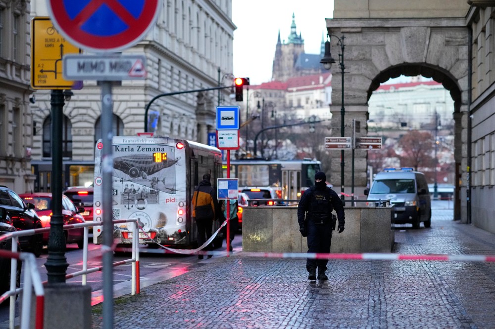 Czech_Republic_Shooting932953007829