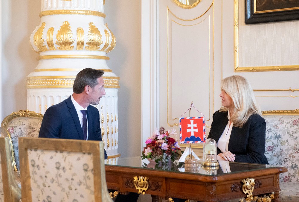 voľbynrsr23 prezidentka Majerský prijatie (9)
