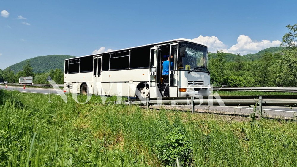 Autobus hrozivý moment