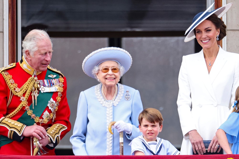 Britain_Platinum_Jubilee_70999-616e92b1f9944301b8f6ff45ec07778a