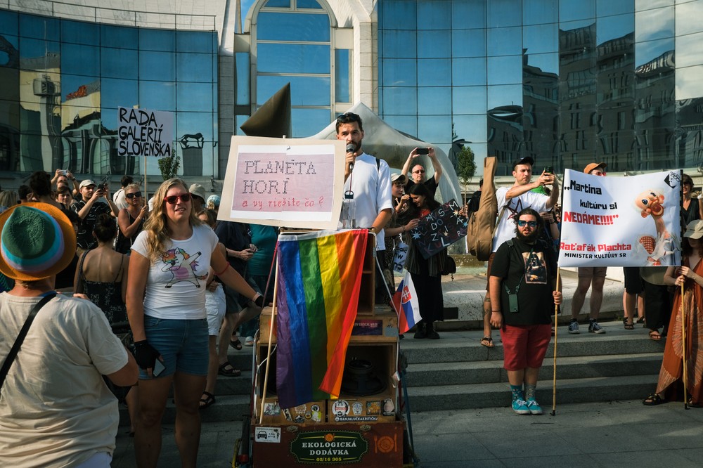 protesty pred snd (19)