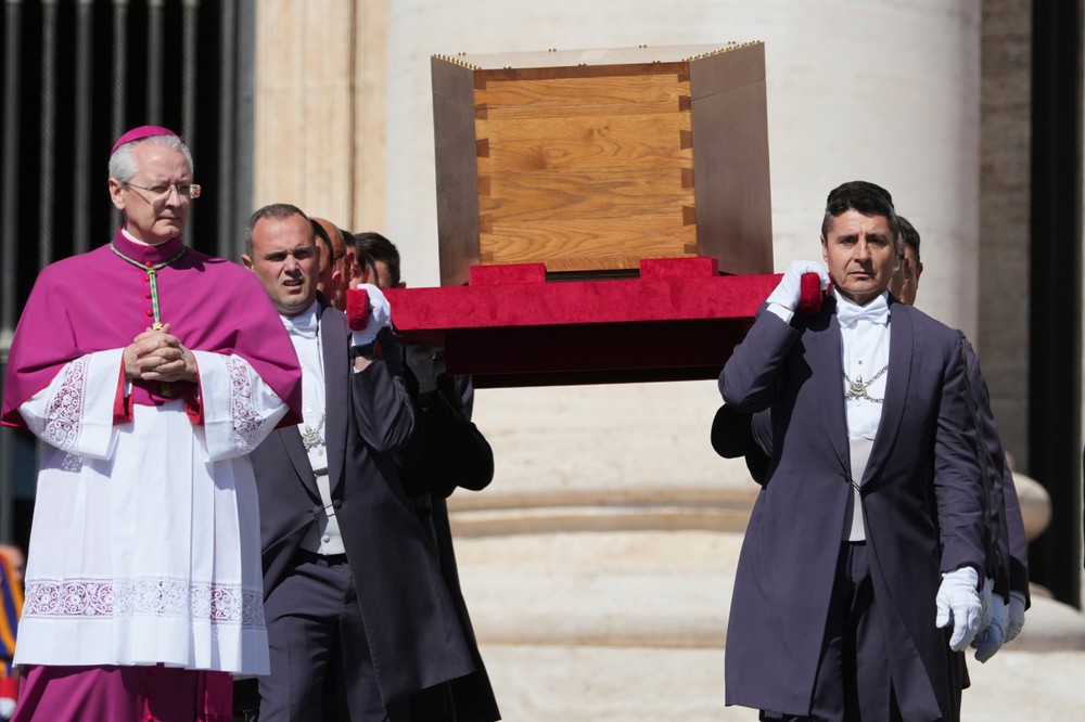 Vatican_Pope317487