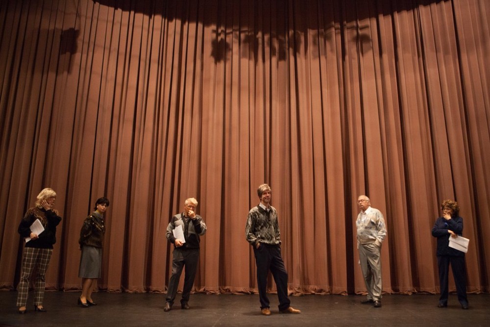 hlavna_ingrid_timkova_dominika_kavaschova_richard_stanke_ondrej_koval_frantisek_kovar_emilia_vasaryova