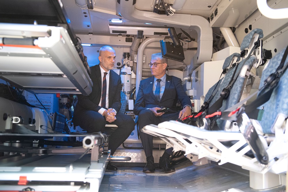 obrnené vozidlo Patria AMVXP 8x8 Fínsko dodávka (2)