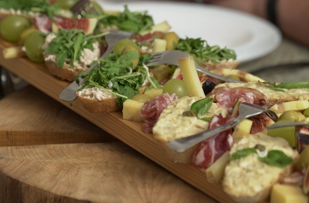 Predjedlo: Na drevenom lopáriku