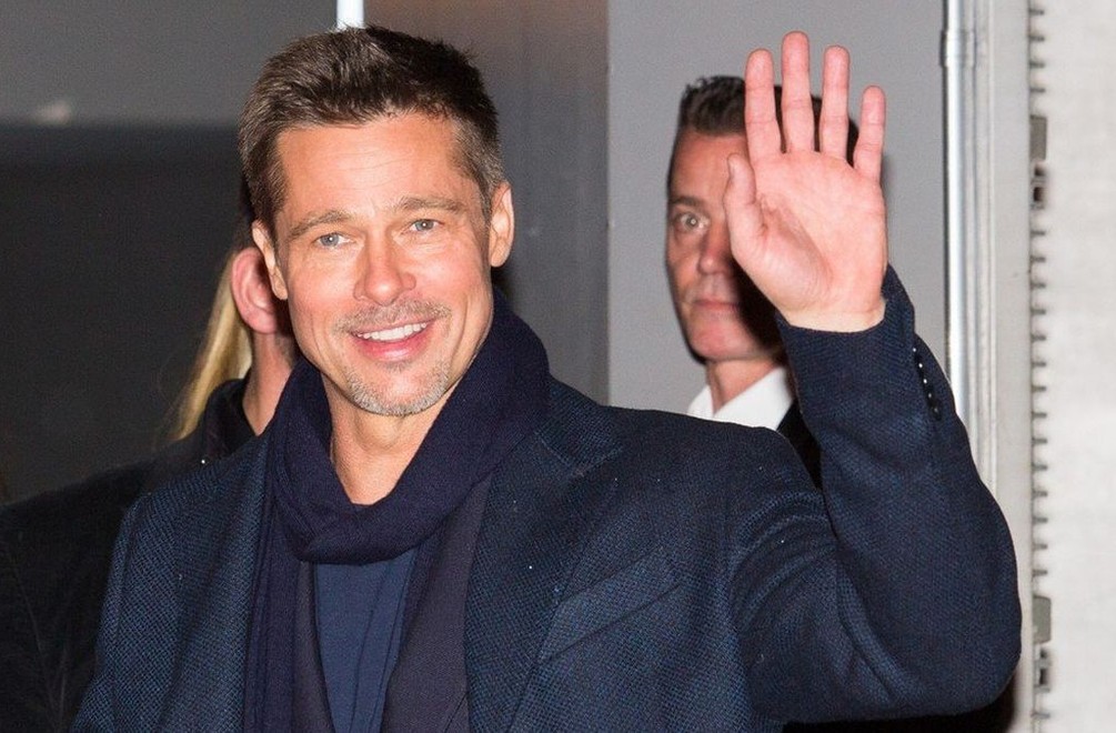 Kam zmizol ten lámač ženských sŕdc? Brad Pitt s novým imidžom poriadne zostarol!