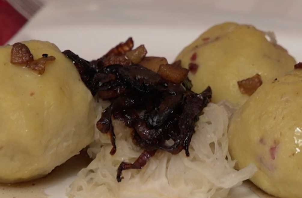 Hlavné jedlo: Letia tri chlpaté gule