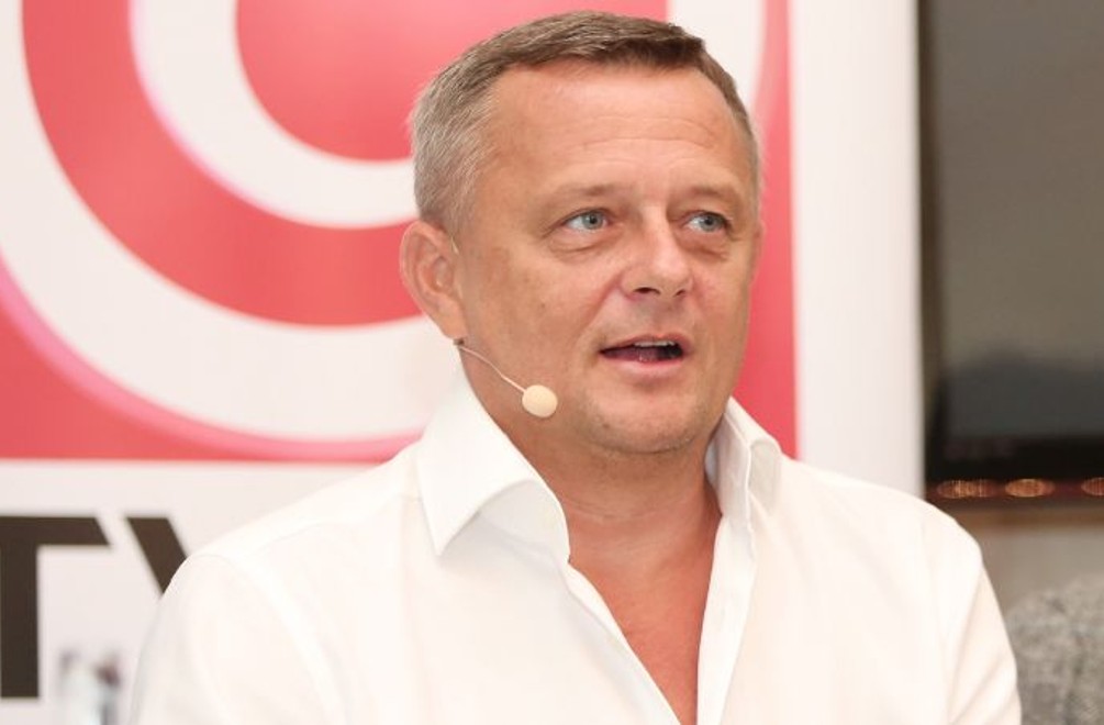 Prípravy relácie s Vilom Rozborilom vrcholia: Pozrite sa, ako sa stavia scéna!