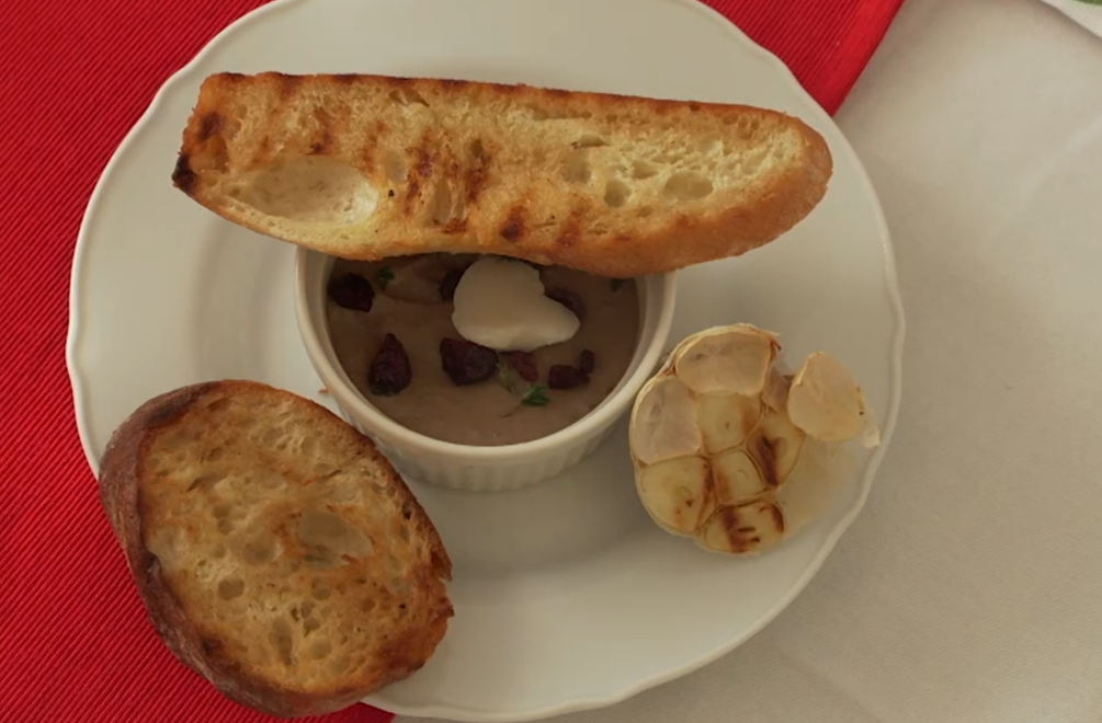 Predjedlo: Útek z dvora