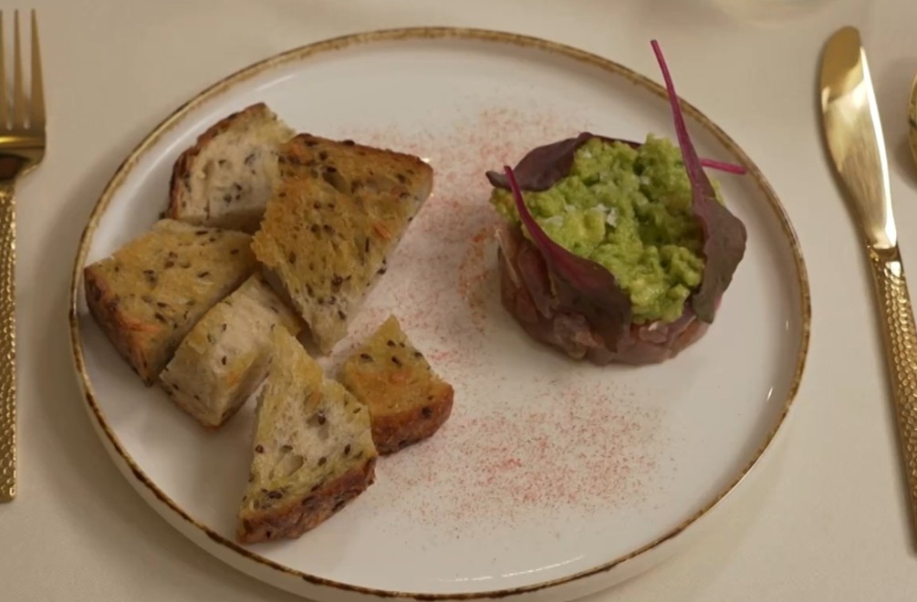 PREDJEDLO - Tuniakový tatarák s avokádom