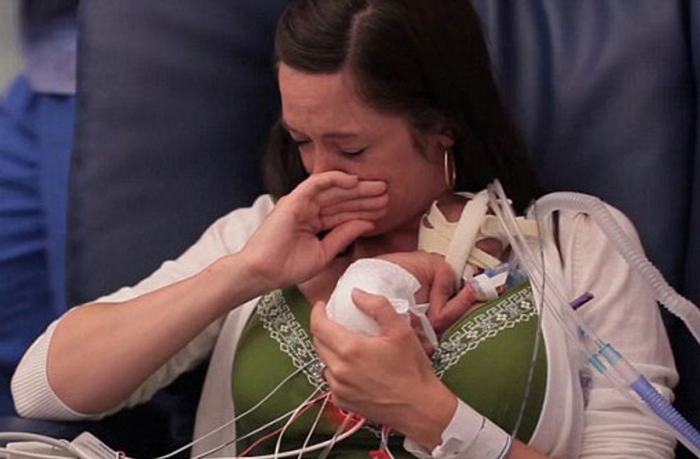 Dojímavé video: Chlapček sa narodil o 3,5 mesiaca skôr