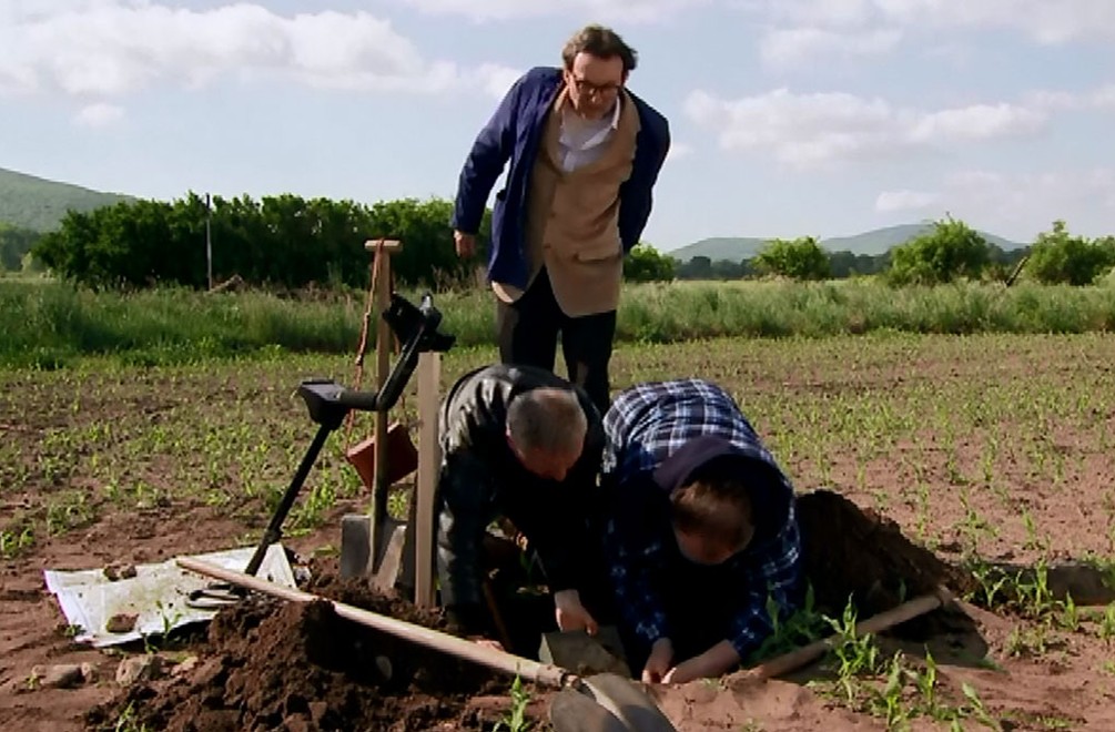 Výskumník Vasiľ objavil obrovské bohatstvo na slovenskom poli!