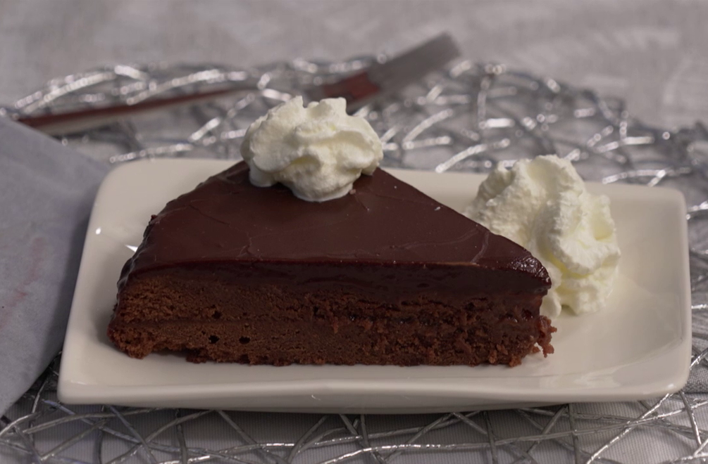 DEZERT – Sacherova torta