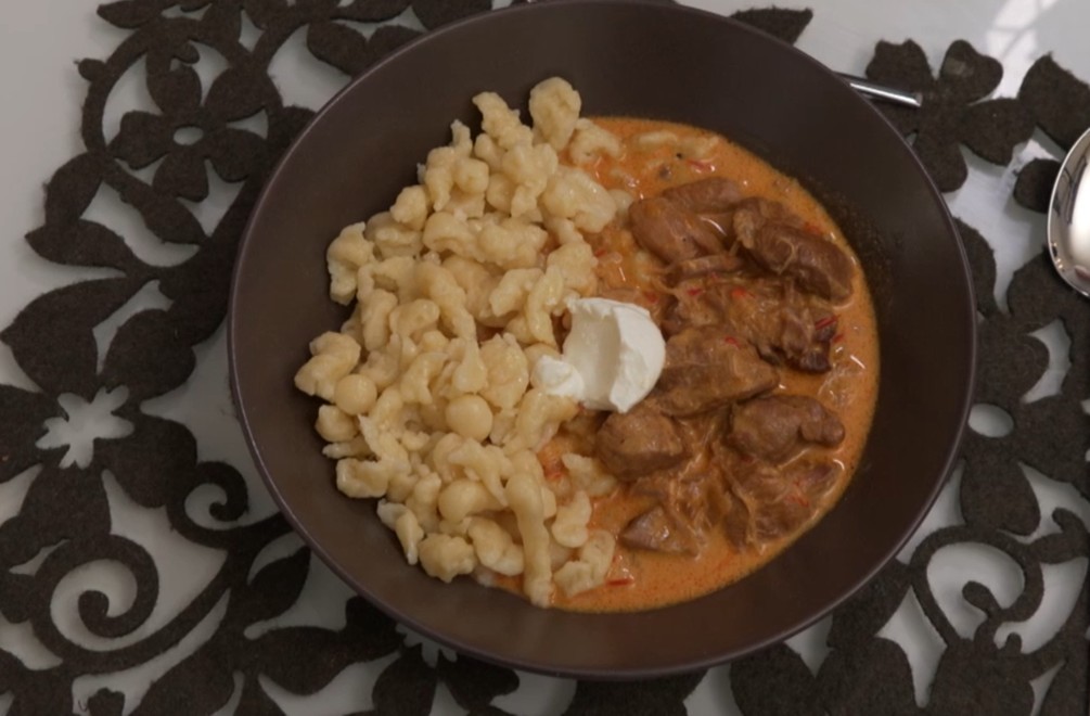 Hlavné jedlo: Kalimero na červeno