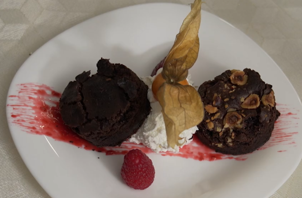 Dezert: Pól na pól a horké.