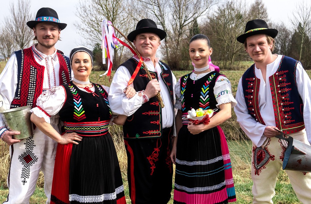 Ako vyzerá pravá rusínska Veľká noc? Herci z Hranice povedali, v čom sú ich sviatky iné!