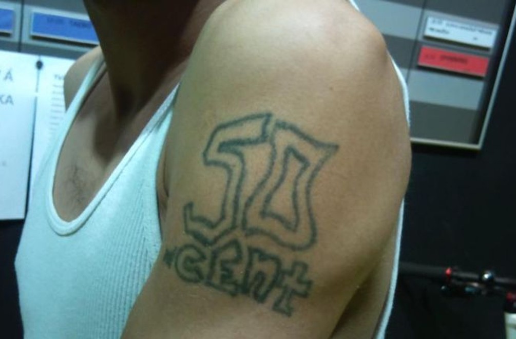 Vymakané kerky? Veď ti tám chýbajú písmená!