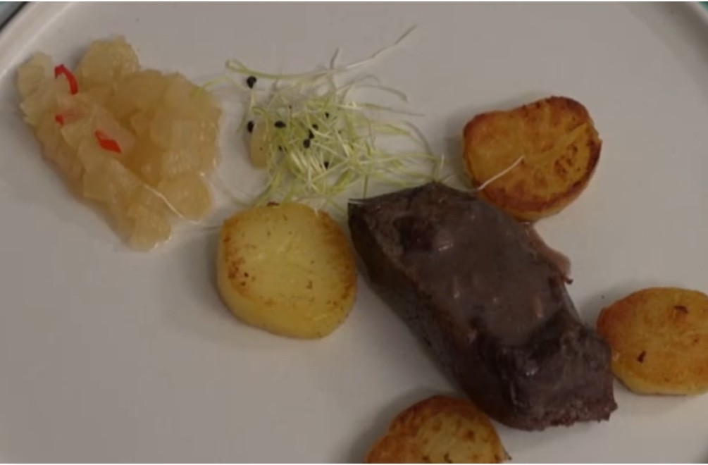 Hlavné jedlo: Zamierené z výšky