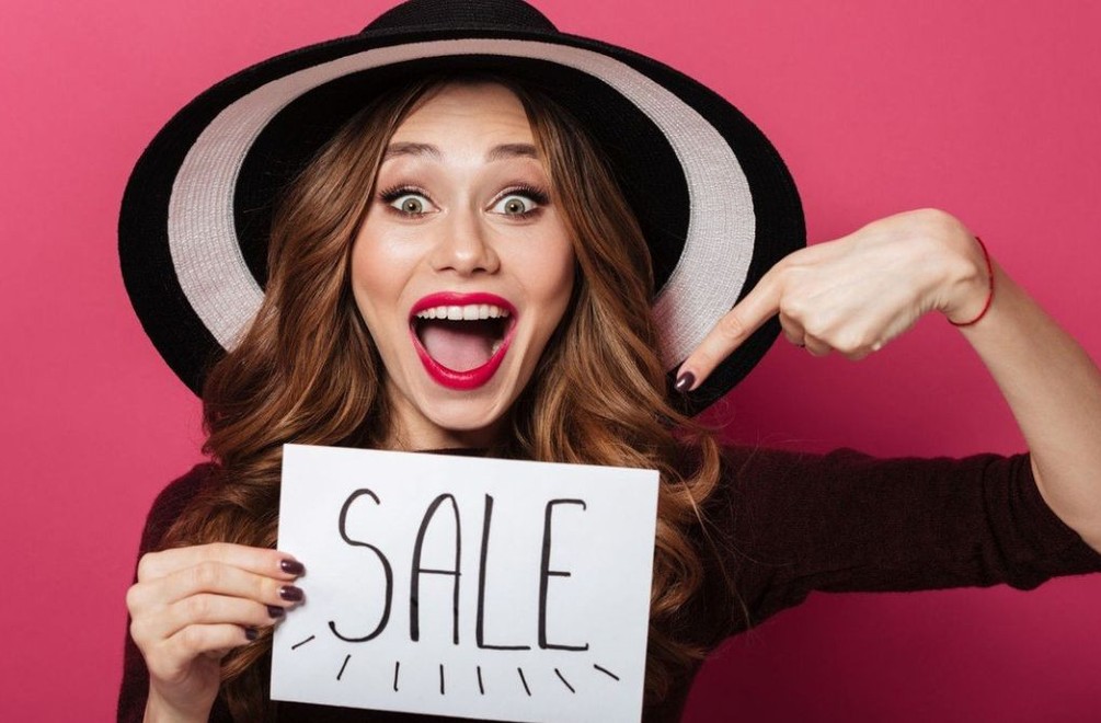 Využite zľavy v butikoch rozumne: 5 vecí, pri ktorých sa oplatí čakať na výpredaj!