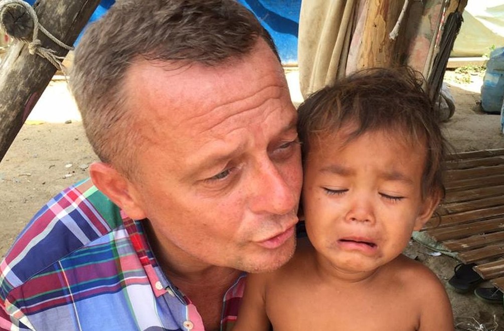 Odkiaľ berie toľko odvahy? Rozboril sa chystá do nebezpečných vojnových zón!