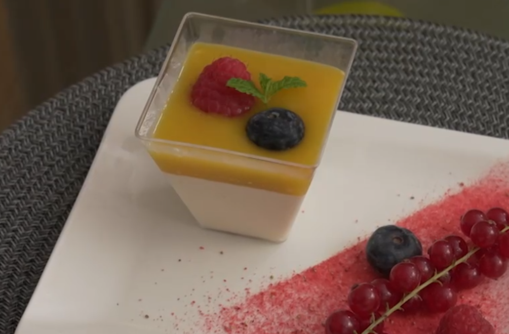 Dezert: Smotana z Piemontu