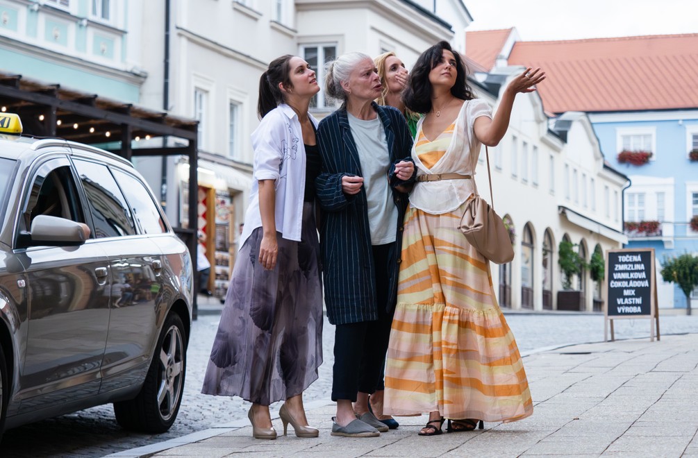 Ako vyzerajú 4 učiteľky POD PAROU? To prezrádza trailer k česko-slovenskej novinke!