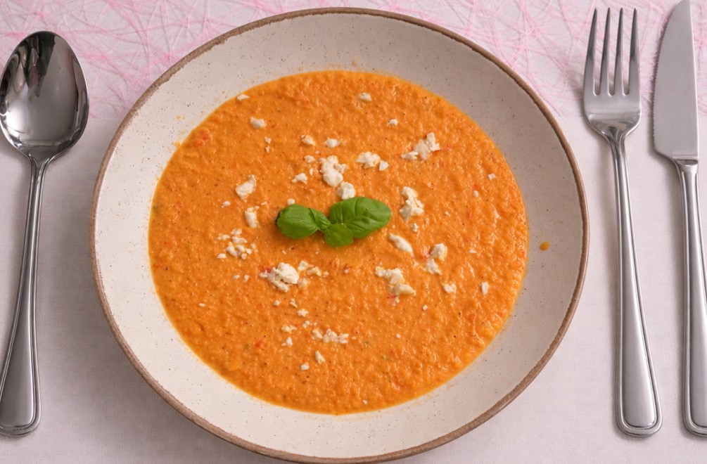 Krém z pečenej zeleniny s fetou a opečenou ciabattou