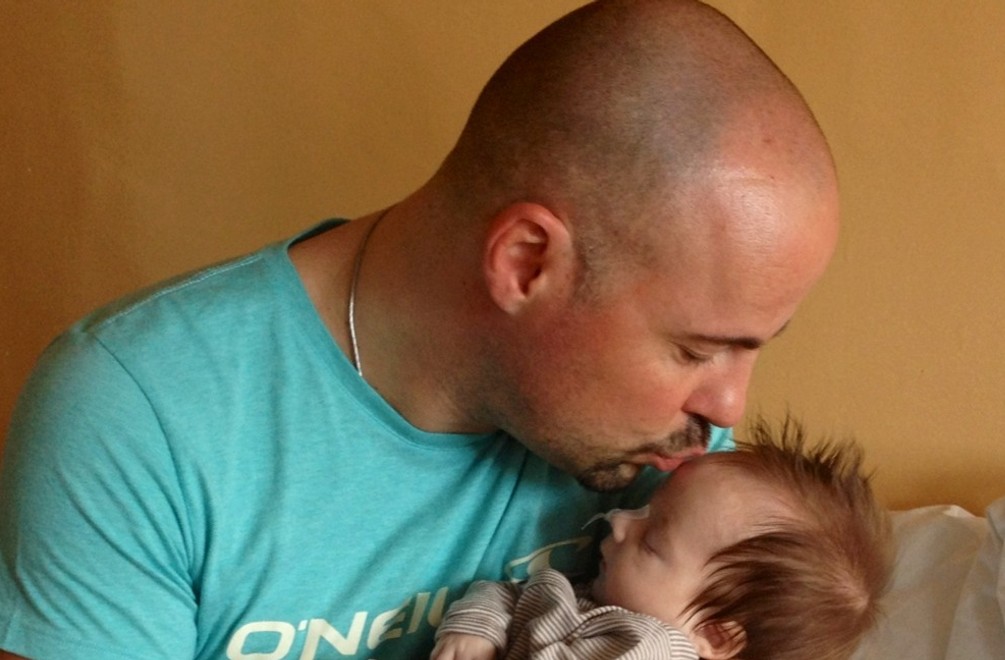 Moderátor Pinďo v slzách: Zomrel mu milovaný synček!