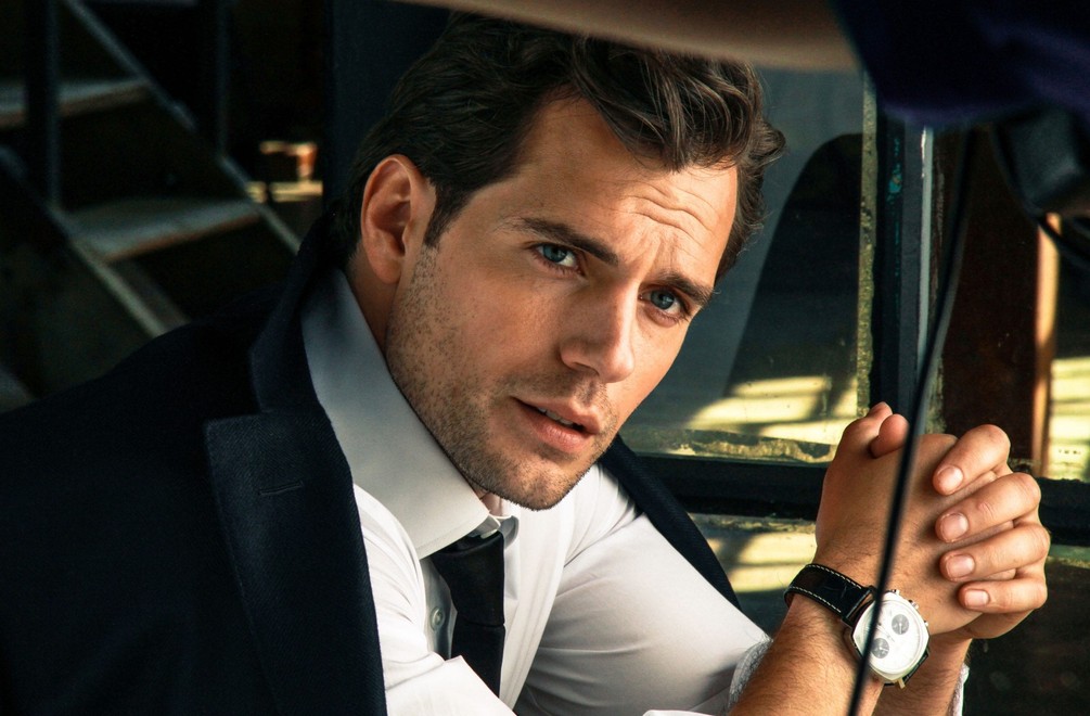 Henry Cavill je otcom: Jeho partnerke na ruke pribudol obrovský kameň!