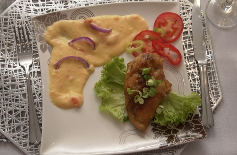 Hlavné jedlo: Včela pod prskom