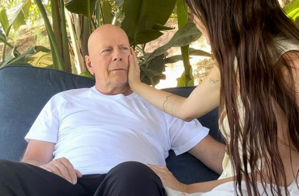 Tvrdá rana pre chorého Brucea Willisa: Manželka ho zo spoločného domu vysťahovala!