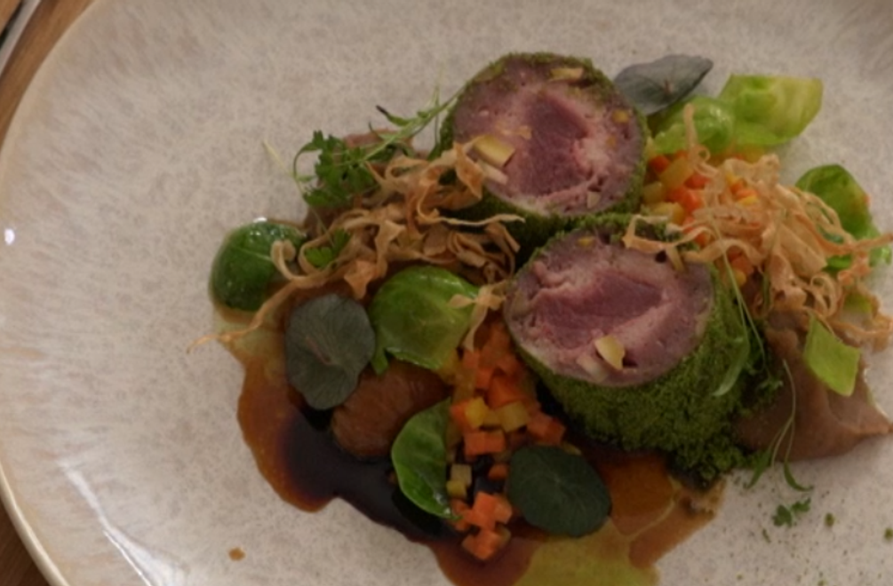 Hlavné jedlo: Smolíček Pacholíček