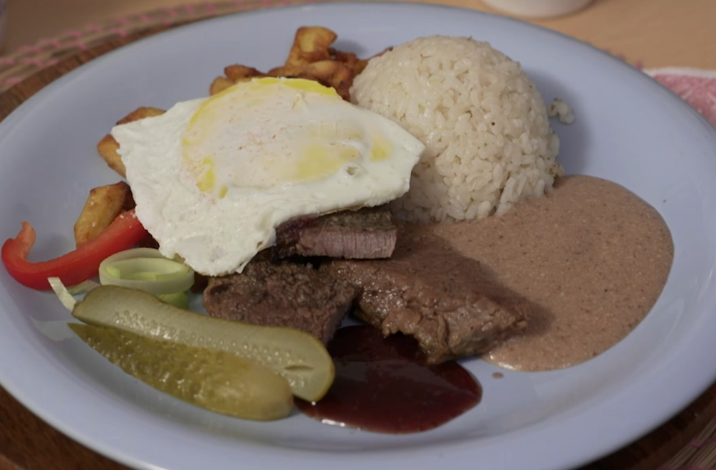 Hlavné jedlo: Huncokári z lesa