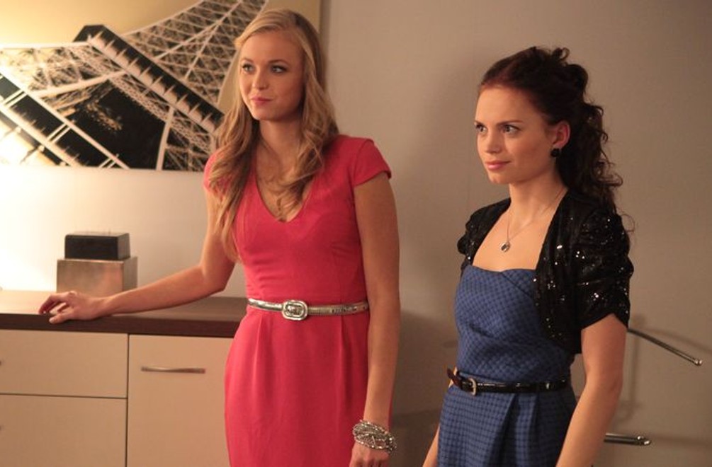 Nataly spravila z Aničky sexi kočku!