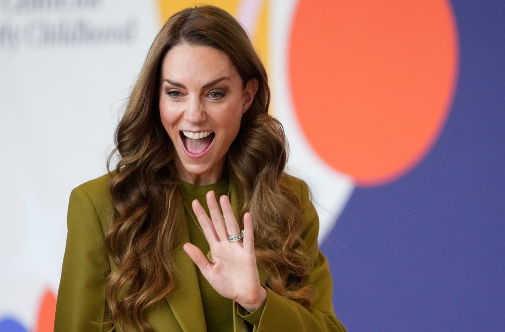 Kate Middleton v tomto outfite u žien úplne pohorela: Vyzerá ako...Veď sa pozrite!