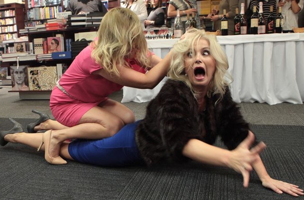 TO BUDE BITKA! Evita a Alica si na krste skočia do vlasov, pozerajte!